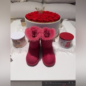 UGG Kids Boots in Bright Pink